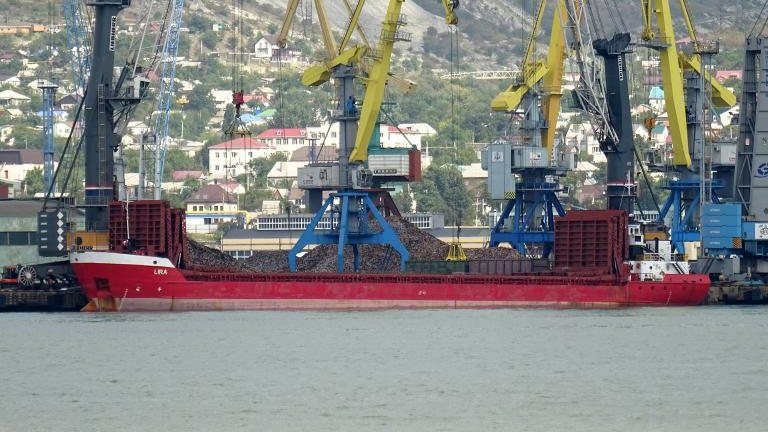 Aging Freighter Banned From European Ports for Skipping Yard Date