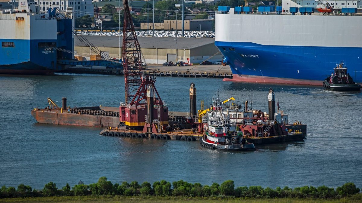 Army Corps Moves to Overhaul How U.S. Dredging Projects Are Awarded