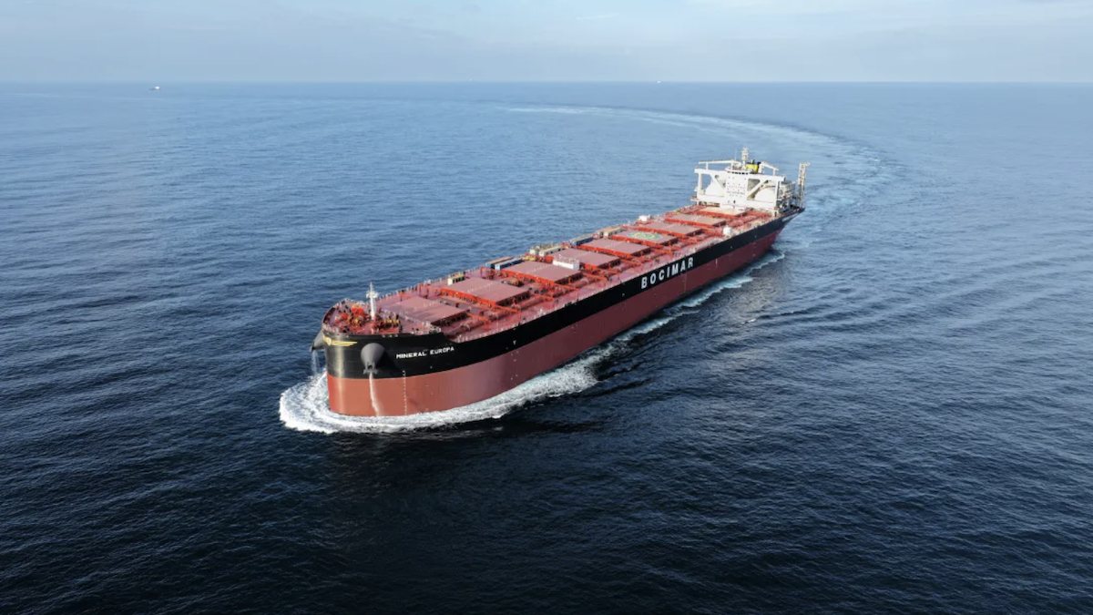 World’s first ammonia-powered dry bulk ship completes sea trials