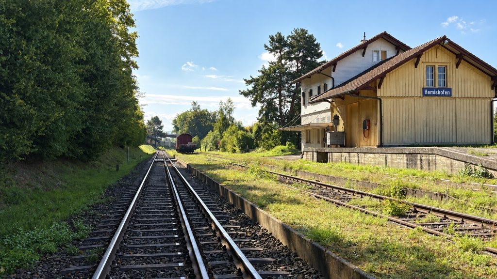 ‘Italian metre gauge’ track laid in Switzerland