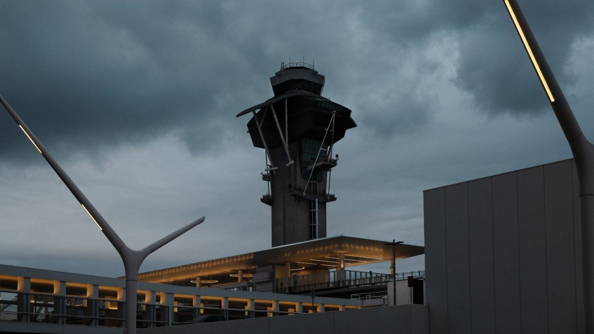 When Should an Airport Stop for Lightning?