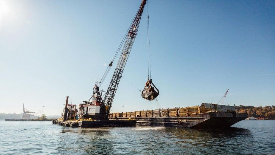 Dredging underway at Everett Harbor and Snohomish River