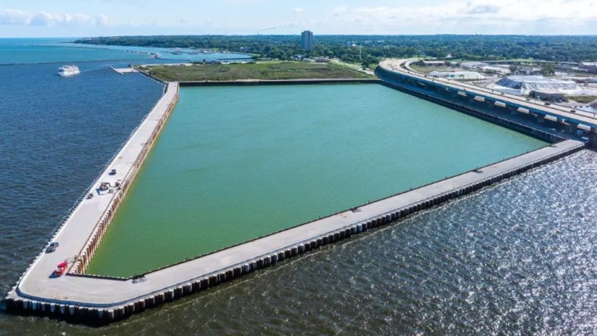 New facility marks milestone in Milwaukee Estuary cleanup