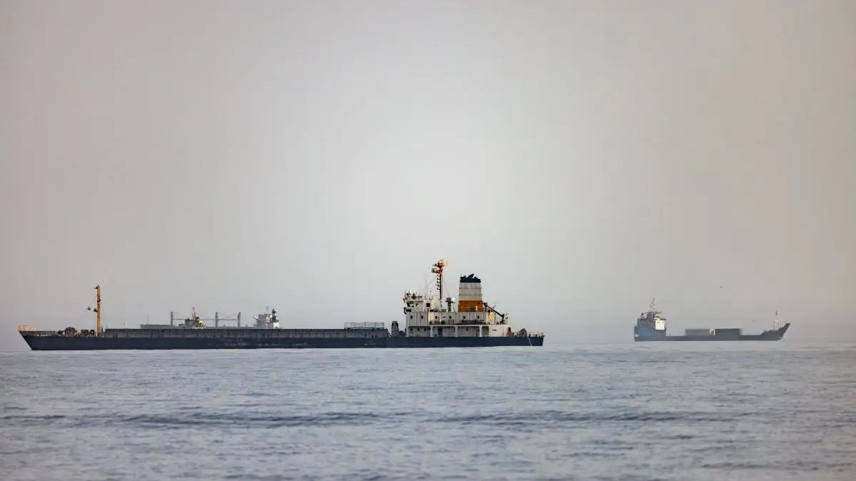 U.S. Allows Dark-Fleet Oil Tankers to Shed Sanctions, Wright Says
