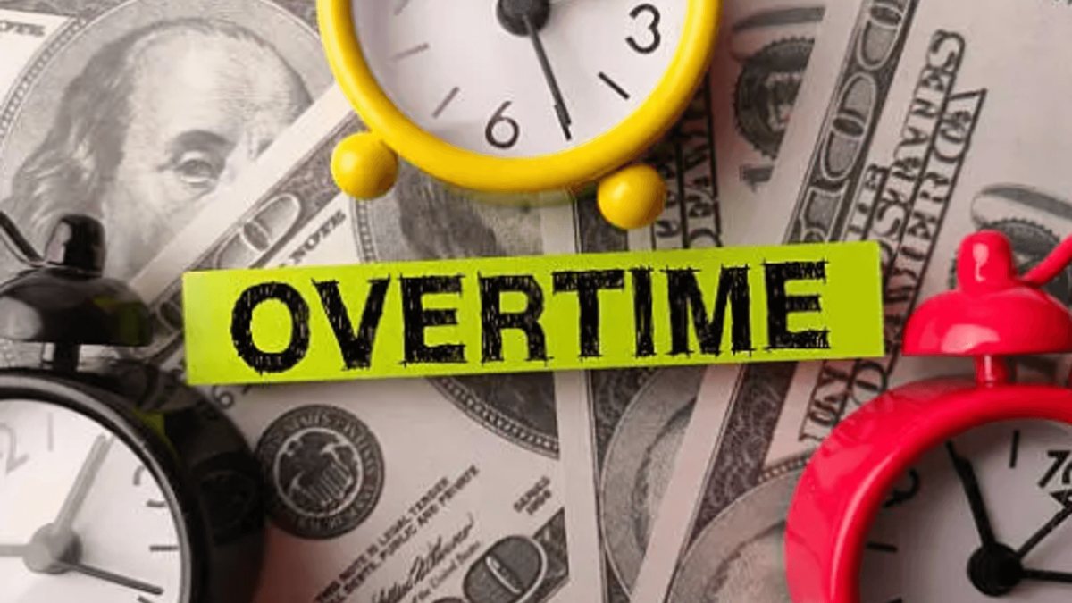 ADP: manufacturers turn to overtime before job creation
