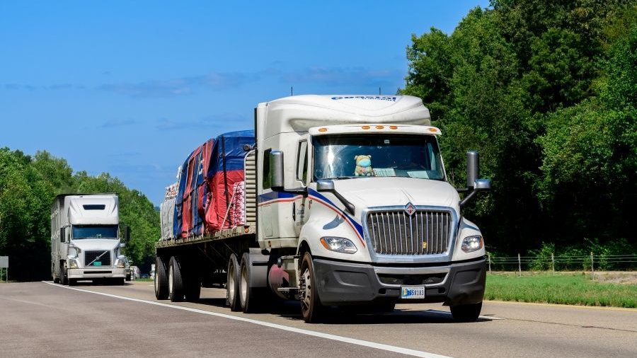 US truckload spot rates climbing again after summer decline