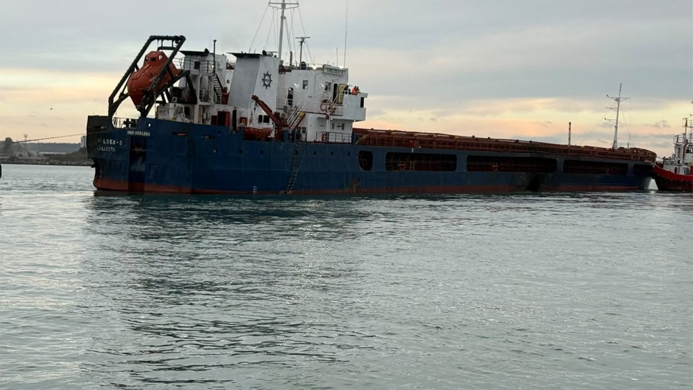 Bulgaria Recovers Drone Fragments from Ship Attack While Second Ship Sinks