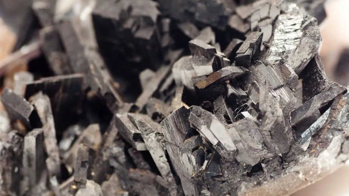 Trump’s Mineral Stockpile Prepares Up to $1B in Loans
