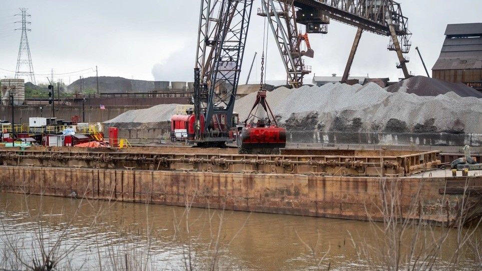 DMYLES gears up for Cleveland Harbor dredging