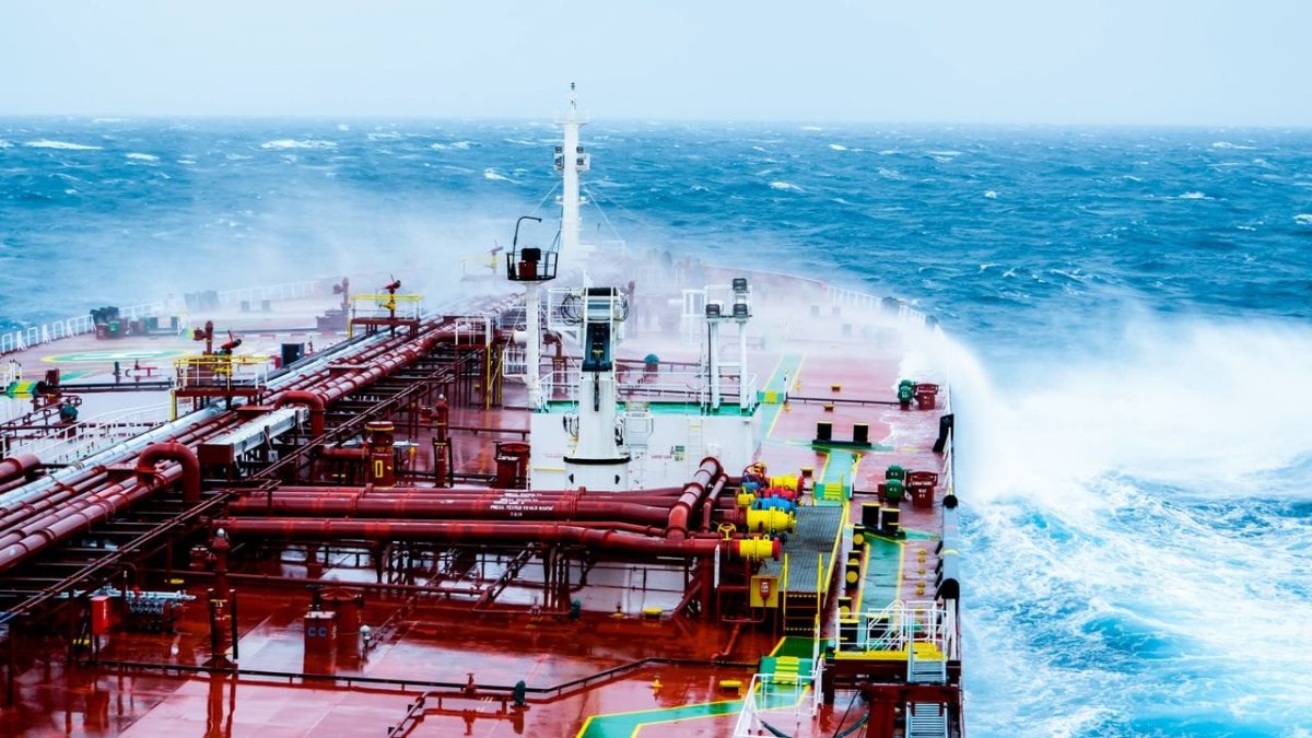 WinGD Bags HD Hyundai Marine Engine License