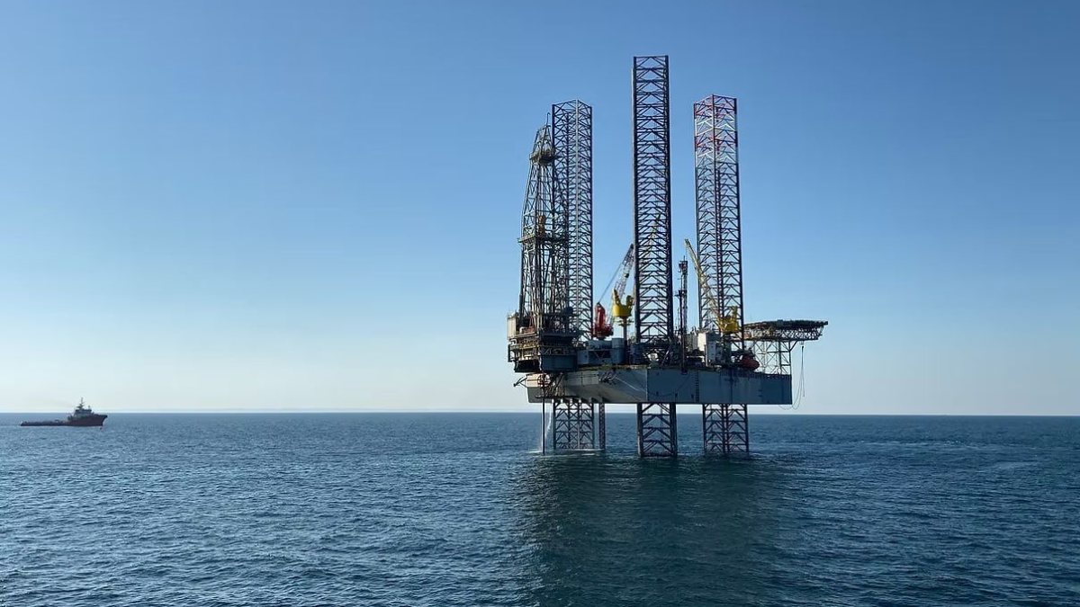 Infill drilling ops underway offshore Oman with November start-up in sight
