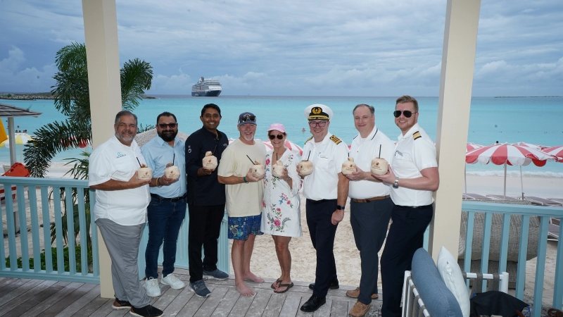 Holland America Welcomes Guests to New Half Moon Cay Beach Club