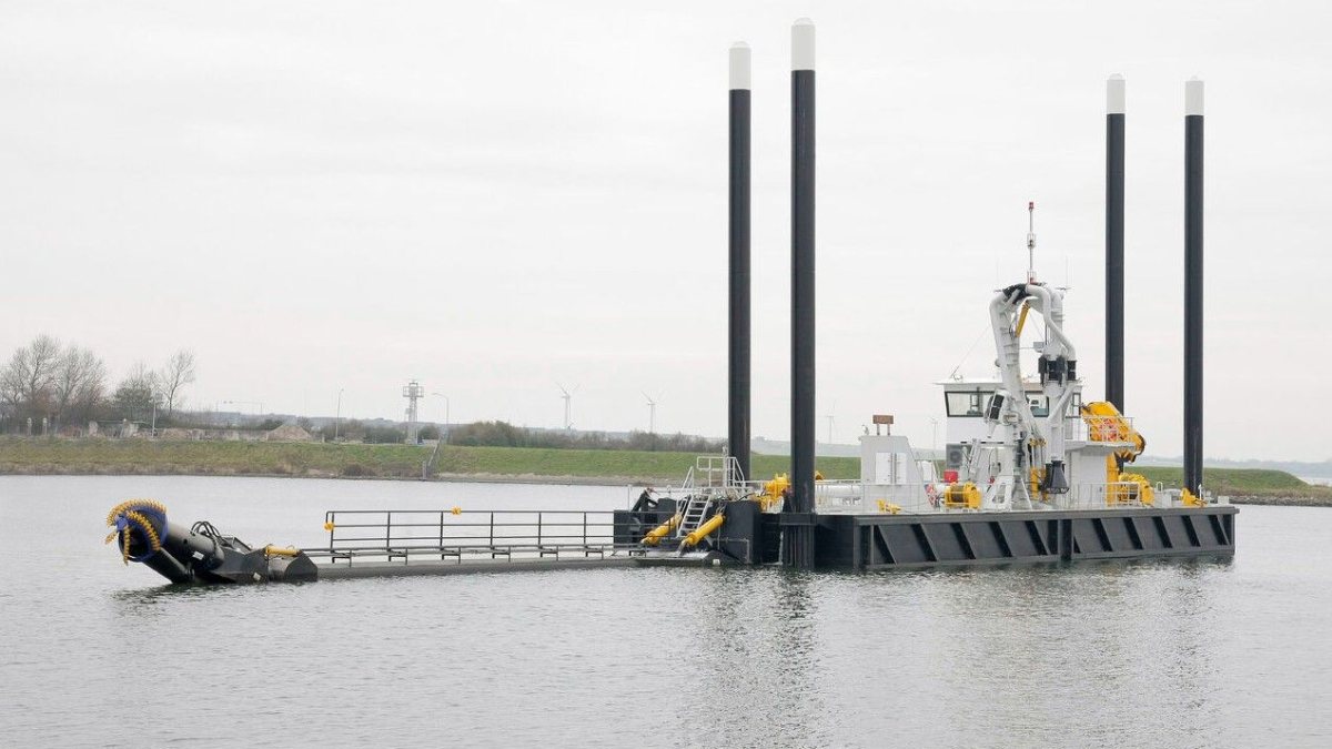 PHOTO OF THE DAY: Spotlight on Damen electric CSD AMORIS