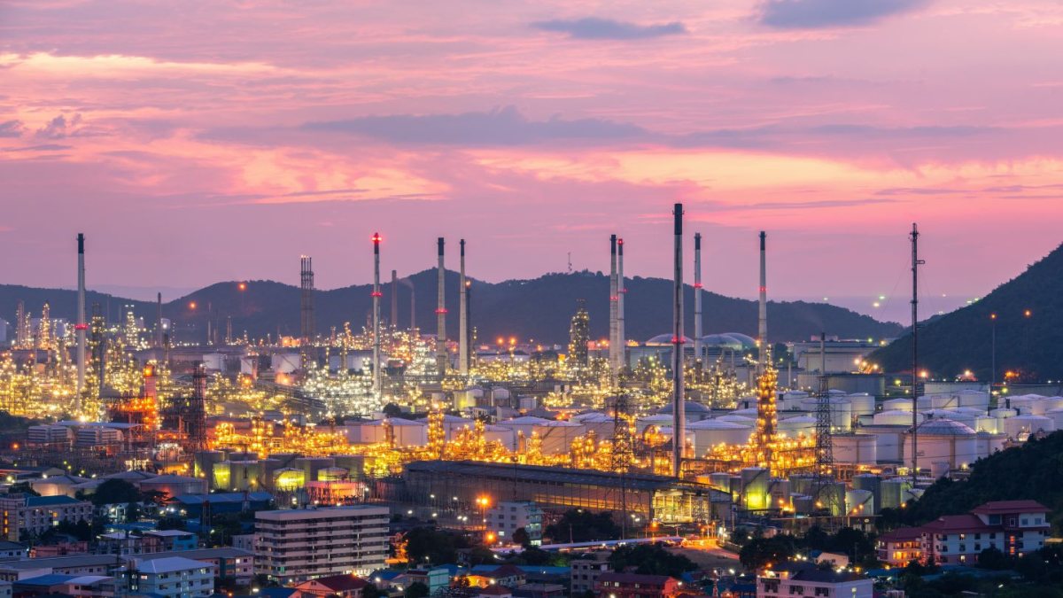 Ghana signs $28bn Jomoro petroleum hub expansion deal