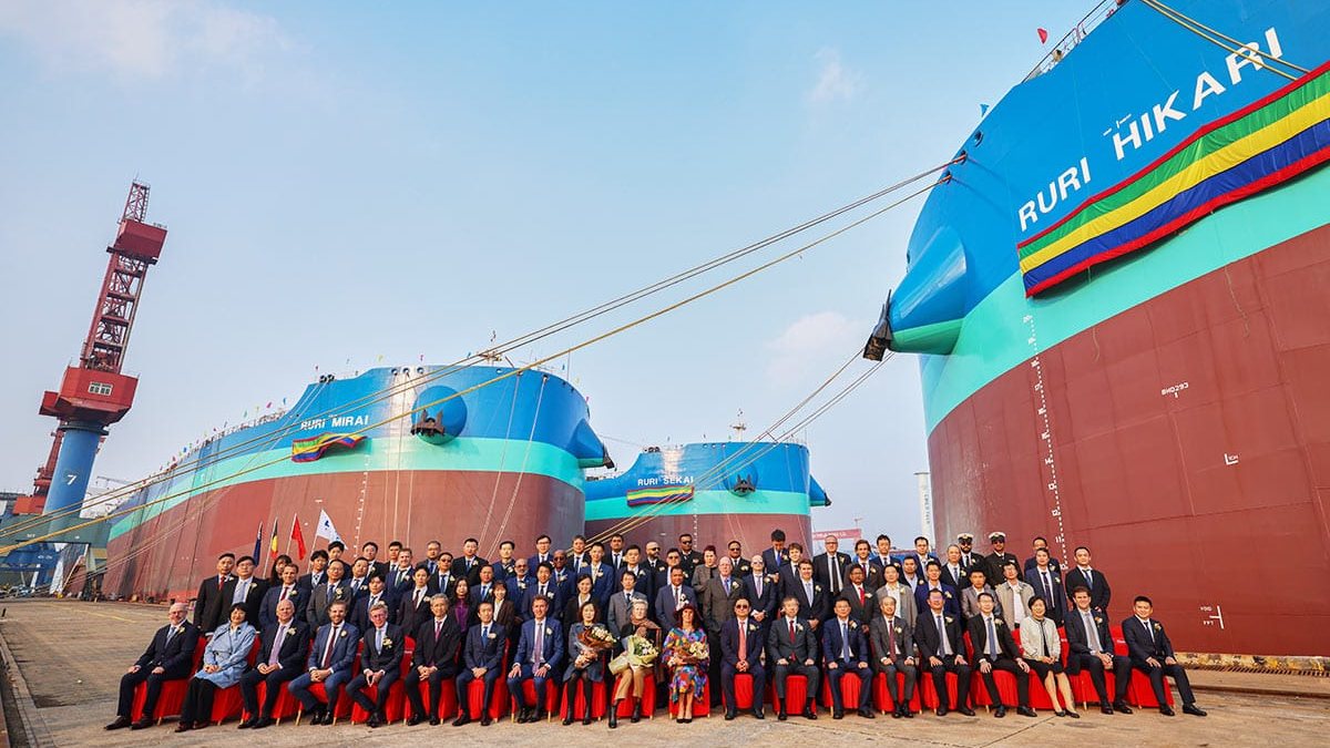 MOL and CMB.TECH Welcome World’s First Ammonia-Fuelled Bulk Carriers