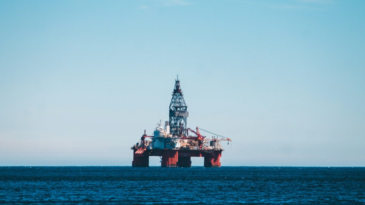 Oil India Strikes Natural Gas in Shallow Offshore Basin