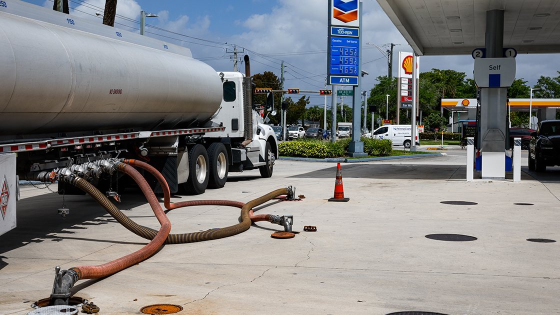 Oil prices increase as attacks on shipping ramp up