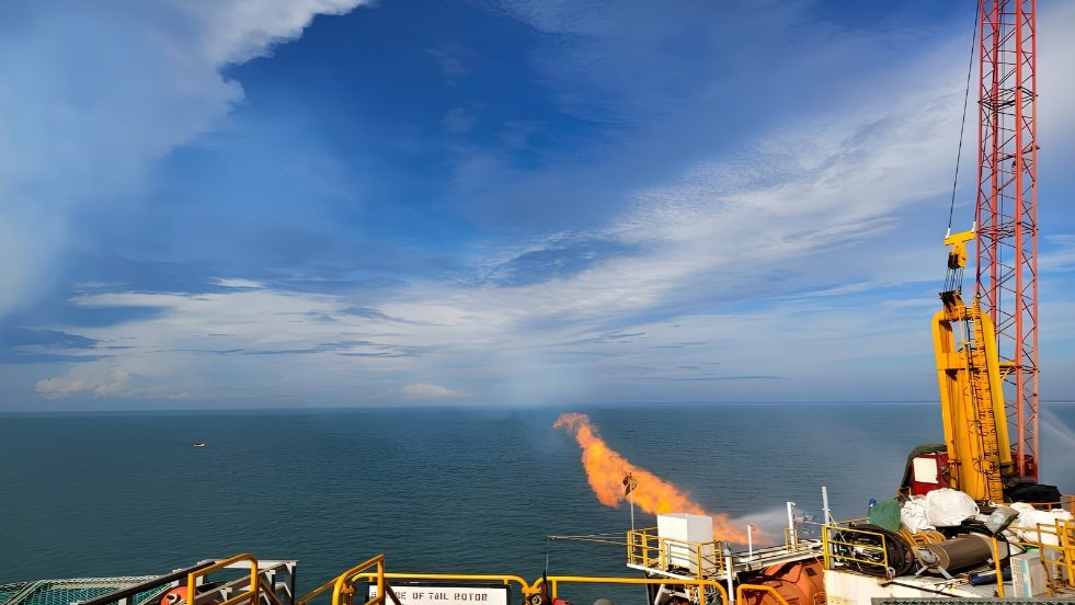 Natural gas discovery springs up in India’s shallow waters