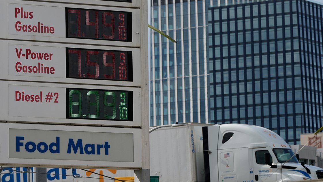 Oil prices jump on elevated risk in Strait of Hormuz