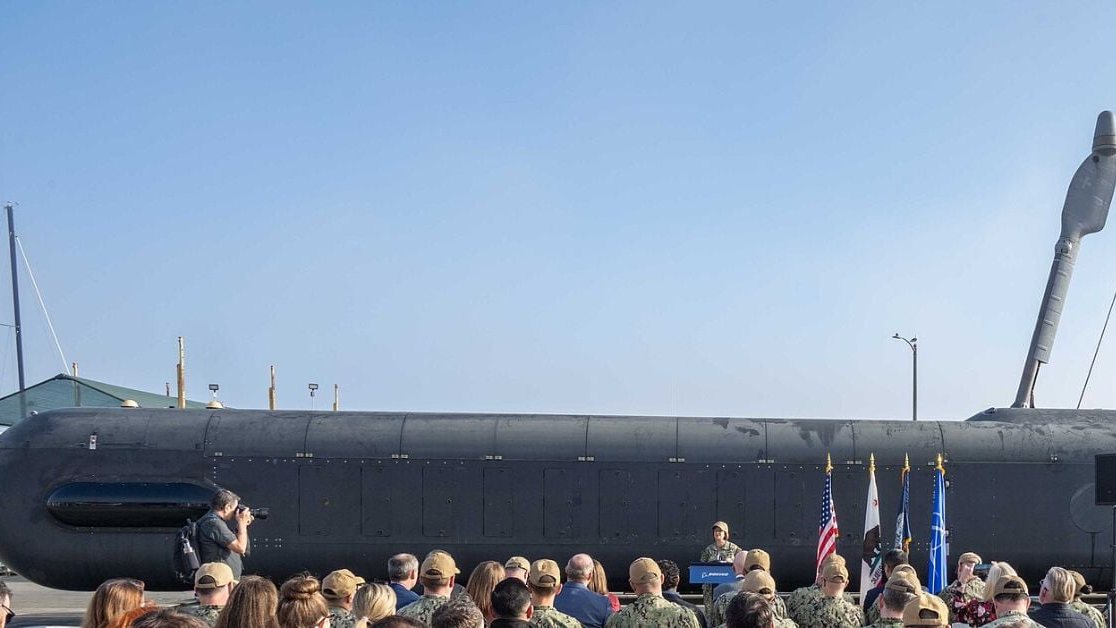 US Navy’s Largest Uncrewed Submarine Can Travel 6,500 Nautical Miles Without a Support Ship