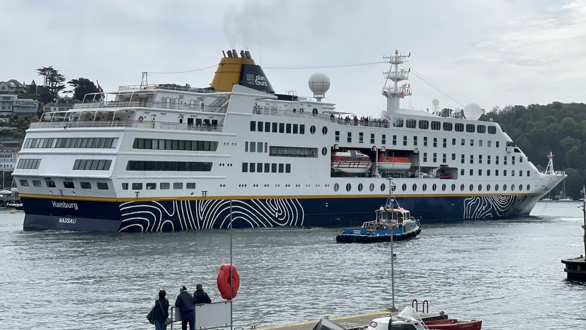 Dartmouth Enjoys Busy Cruise Season