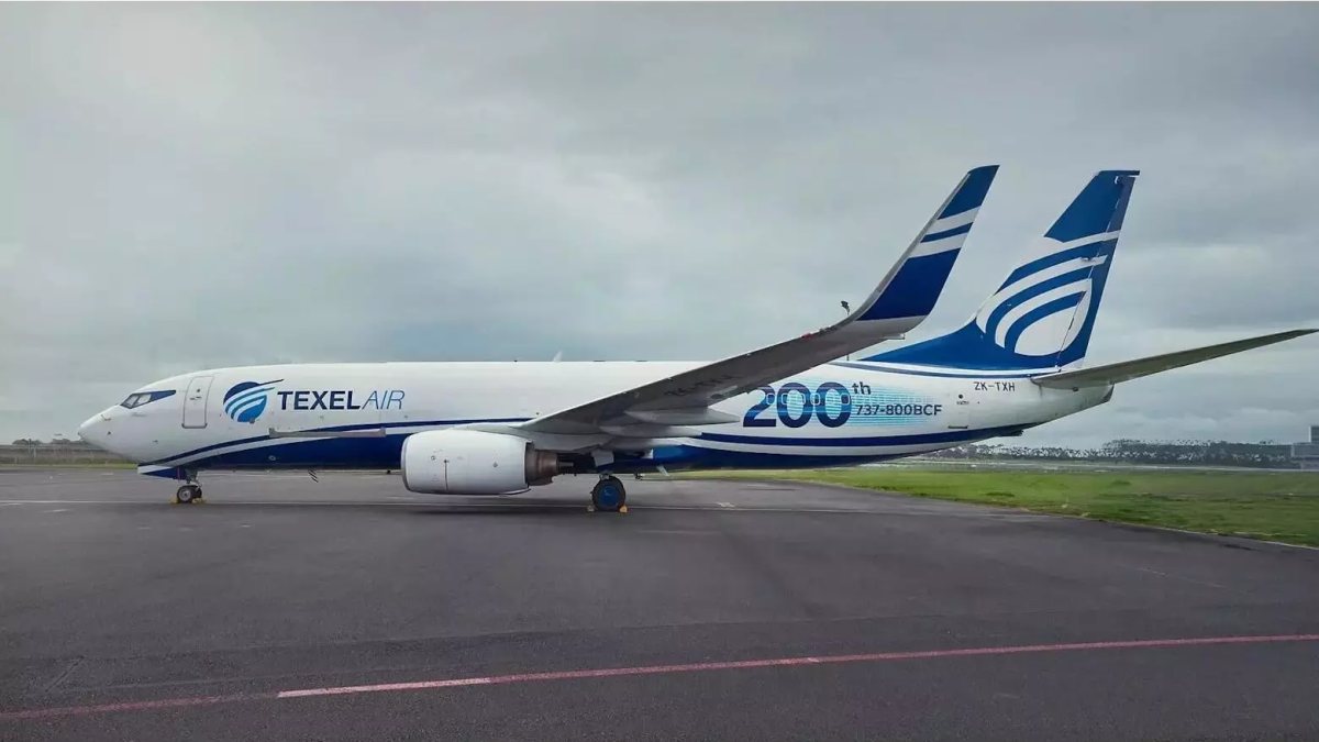 Boeing delivers 200th 737-800BCF to Texel Air