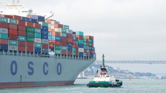 US delays port fees for Chinese ships again – now until 9 January