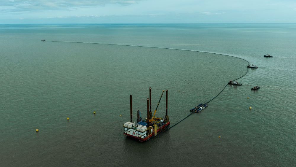 ScottishPower Renewables Completes ‘Record-Breaking’ Cable Landfall Operation for East Anglia Two