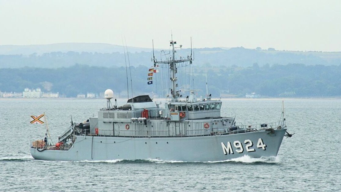 French Frigate Shoots Down Missile Near Belgian Minehunter In Bab el-Mandeb Strait