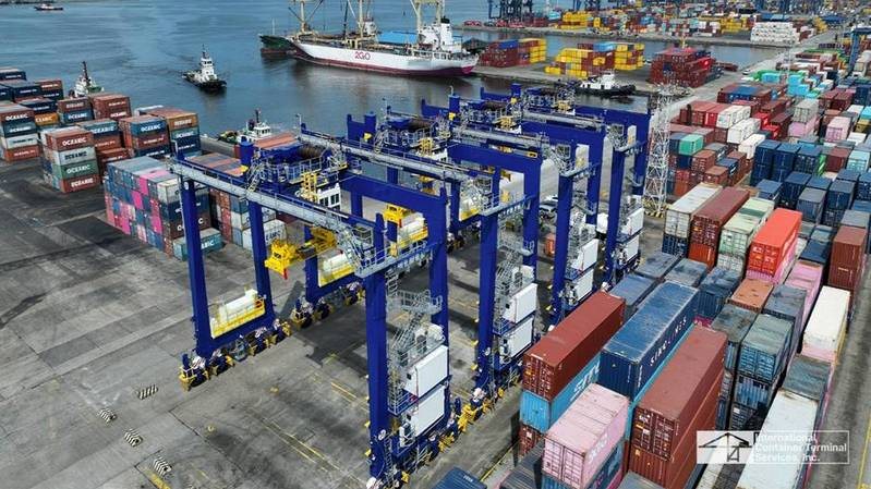NorthPort Receives Four New Hybrid RTG Cranes