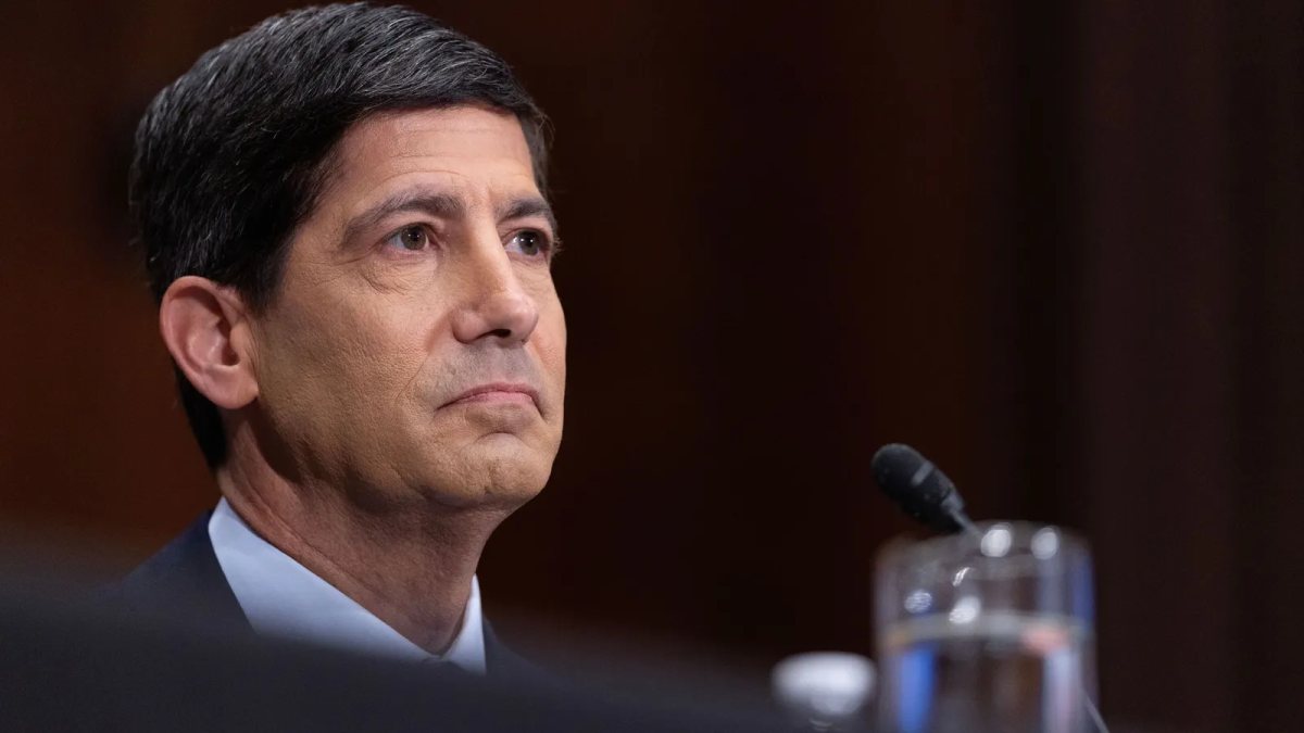 Fed holds main interest rate steady despite accelerating inflation