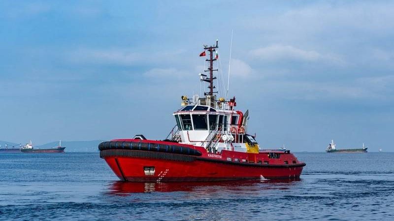 Sanmar Hands Over New Harbour Tug for Bulgaria's Black Sea Port
