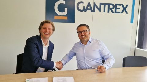 Gantrex & Villari team up on crane services
