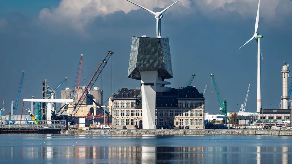 Port of Antwerp-Bruges bounces back