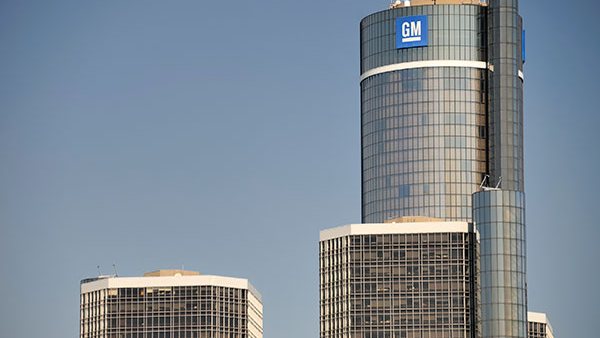 GM Bets $2 Billion on Lansing, Gets Its SUV Plant Ready for Hybrids