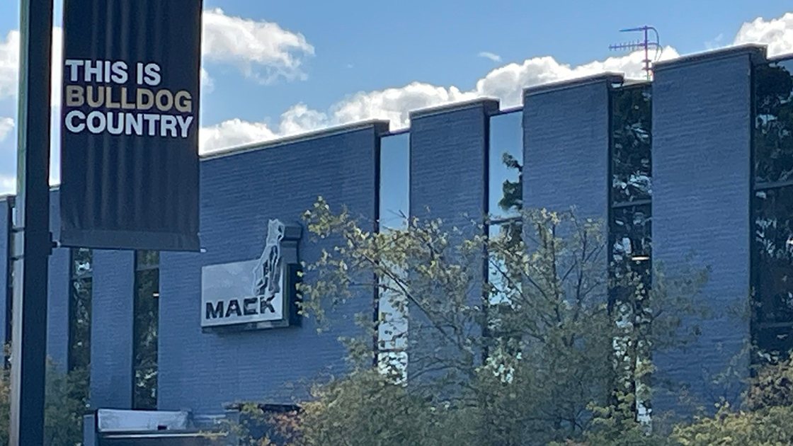 Mack adds 270 staff at production plant in Pennsylvania