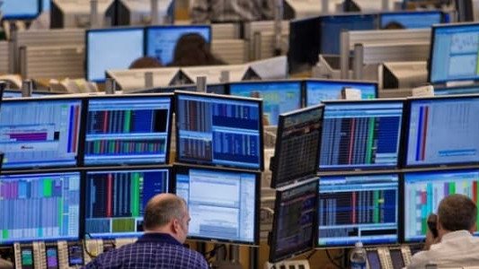 Oil Traders Brace for a Wild Week as Brent Approaches $120