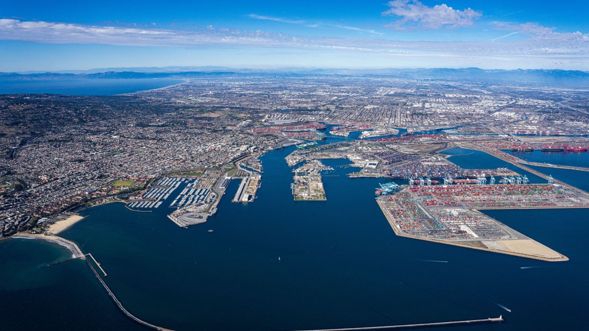 Port of Los Angeles records lowest emissions per container
