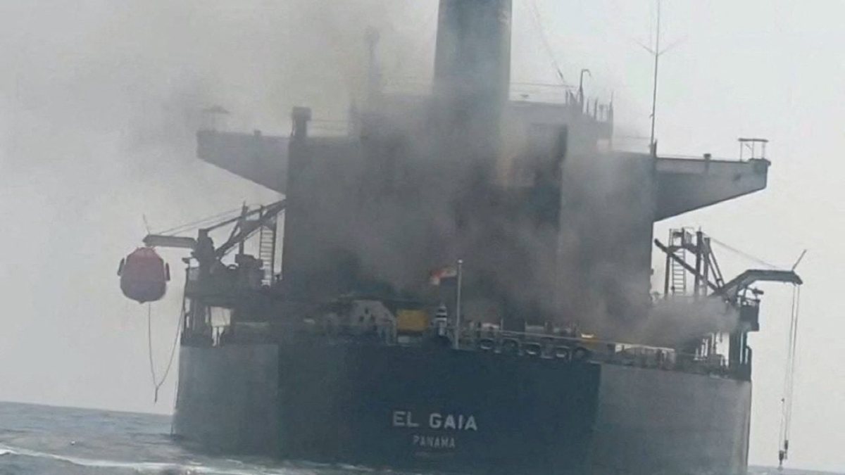 Iran’s IRGC Navy Says Four Tankers Catch Fire In Strait Of Hormuz