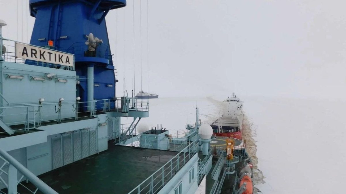 Russia Says Northern Sea Route Transit Cargo to Nearly Double in 2026