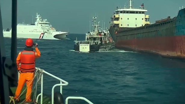 Unexplained Ship Clusters Anchoring off Taiwan