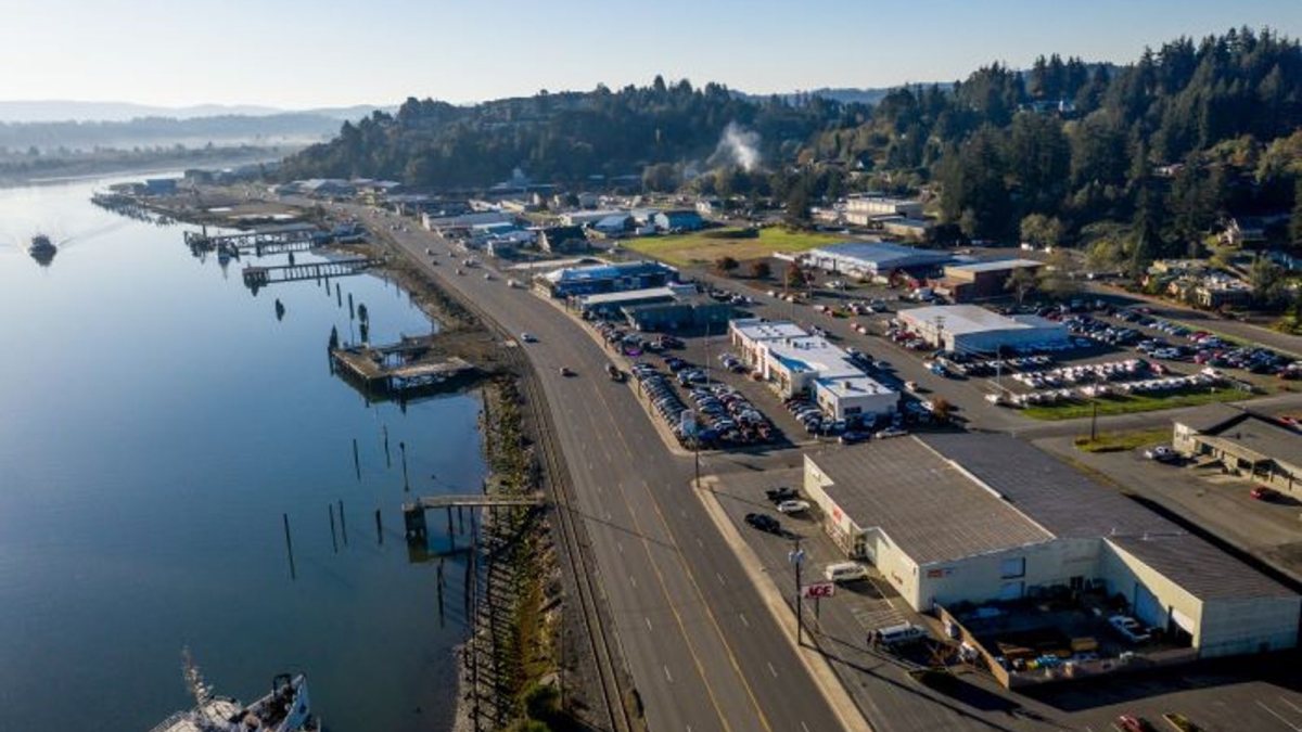 DOT grant for rail upgrade boosts prospects for Port of Coos Bay expansion