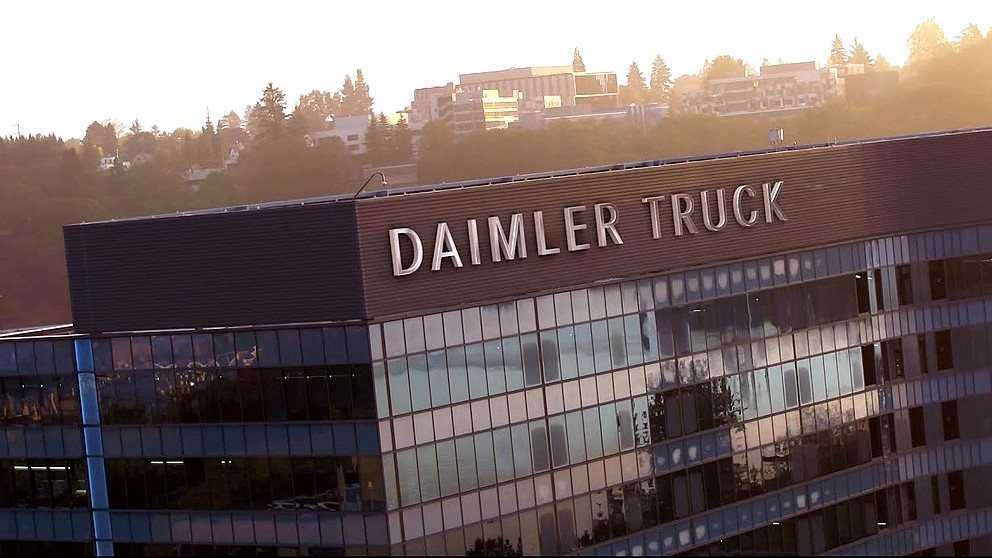 Daimler Truck sues former fleet manager over alleged $3.8M embezzlement