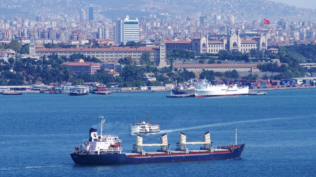Trilateral Black Sea talks: Coordination agreed, Türkiye to keep straits shut to warships