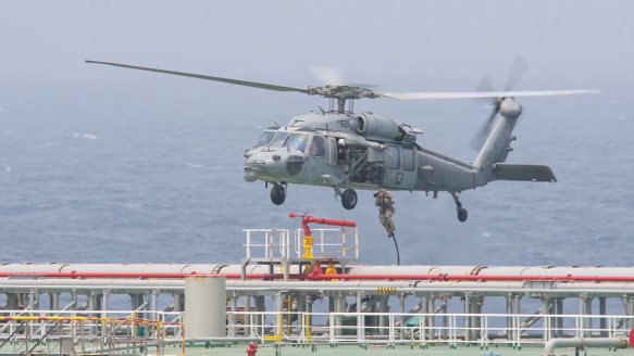 US warns neutral ships may be stopped and searched in Gulf