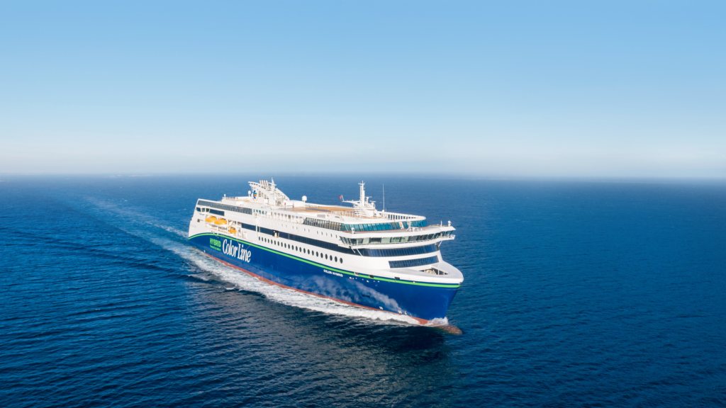 Stena buys Norwegian shipping company Color Line