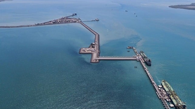 India’s Refiners Could Make Money By Switching to Venezuelan Oil