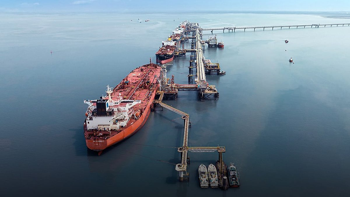 India’s Reliance ships jetfuel cargo to Europe after Russian oil curbs