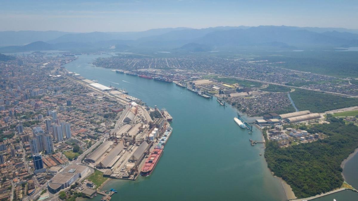 Ministry of Ports halts megaterminal auction schedule in Santos