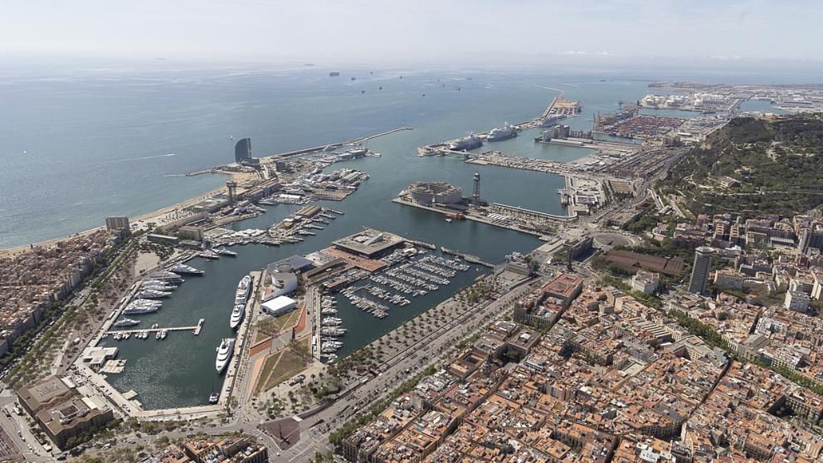 Port of Barcelona posts slight profit drop in 2025 amid revenue growth